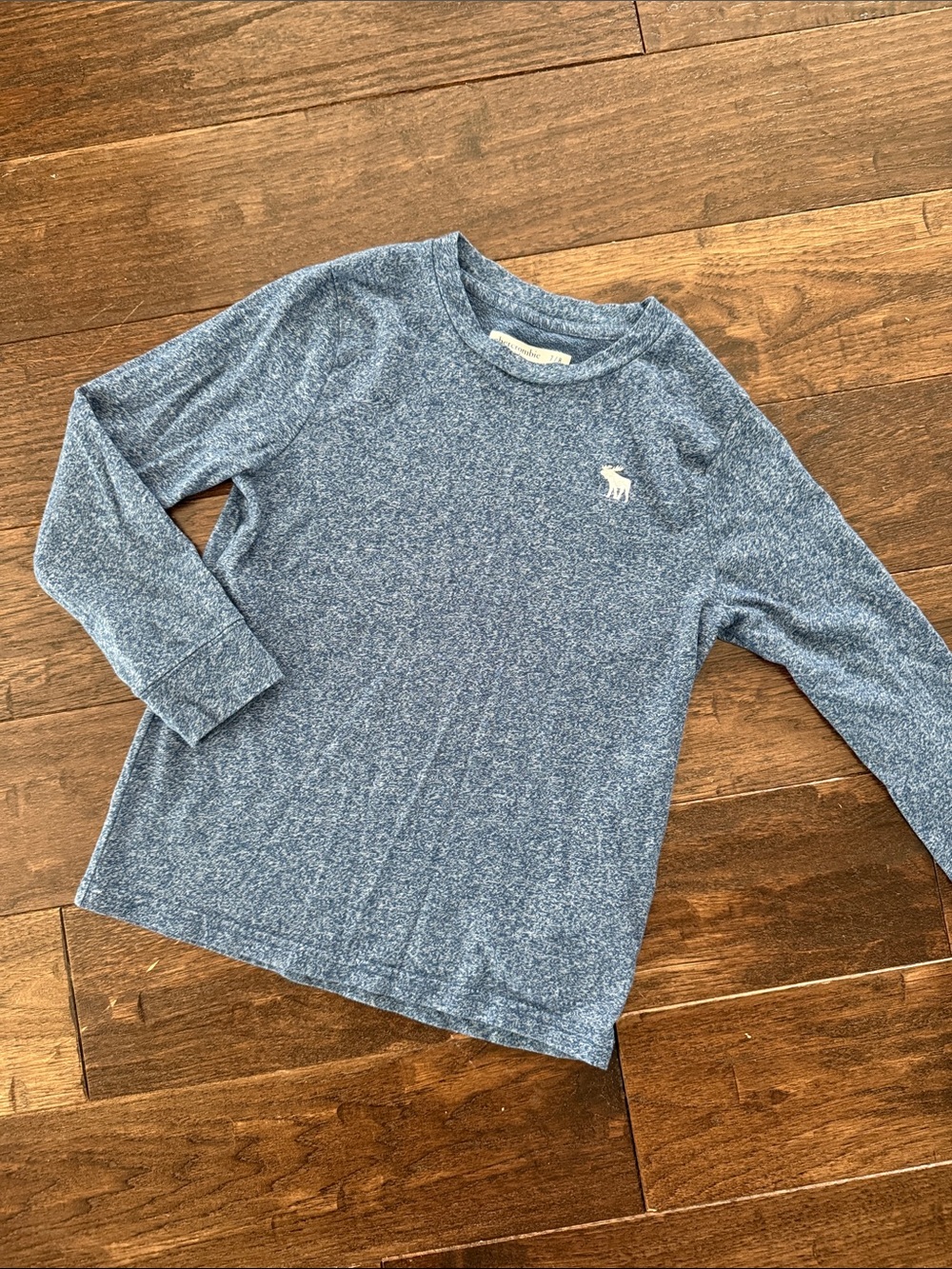 abercrombie kids Heather Blue Long Sleeve Tee with White Moose Logo